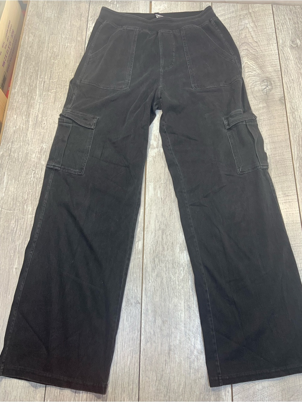 HALARA Black Womens  Cargo Pants with Utility Pockets